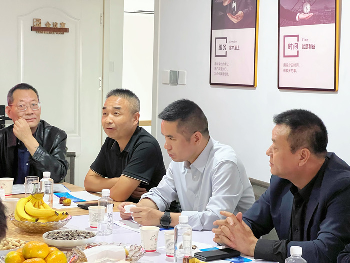 交大总裁班师生进入918博天堂(中国区)官方网站实业参观学习 交大总裁班师生进入918博天堂(中国区)官方网站实业参观学习